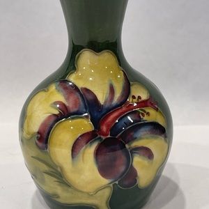 Vintage William Moorcroft Pottery Small Vase Hibiscus Flowers Glazed Collectable